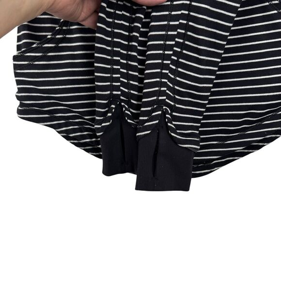 LULULEMON Black White Stripe Base Runner 1/2 Zip Rulu Active Pullover Top Size 4 - Picture 4 of 15
